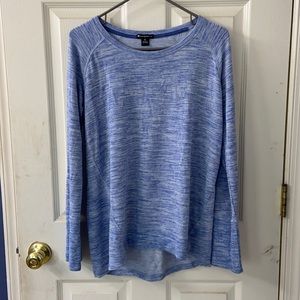 Champion woman’s sweatshirt.